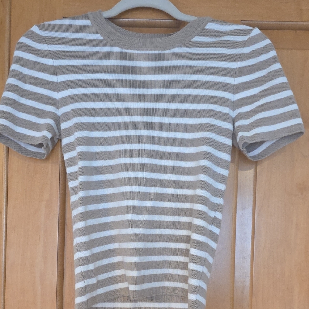 Striped Short Sleeve Knit Top